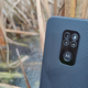 Imagen para el artículo titulado Puedes comprar un buen móvi barato, o un buen móvil barato que además no se rompa como el Motorola Defy